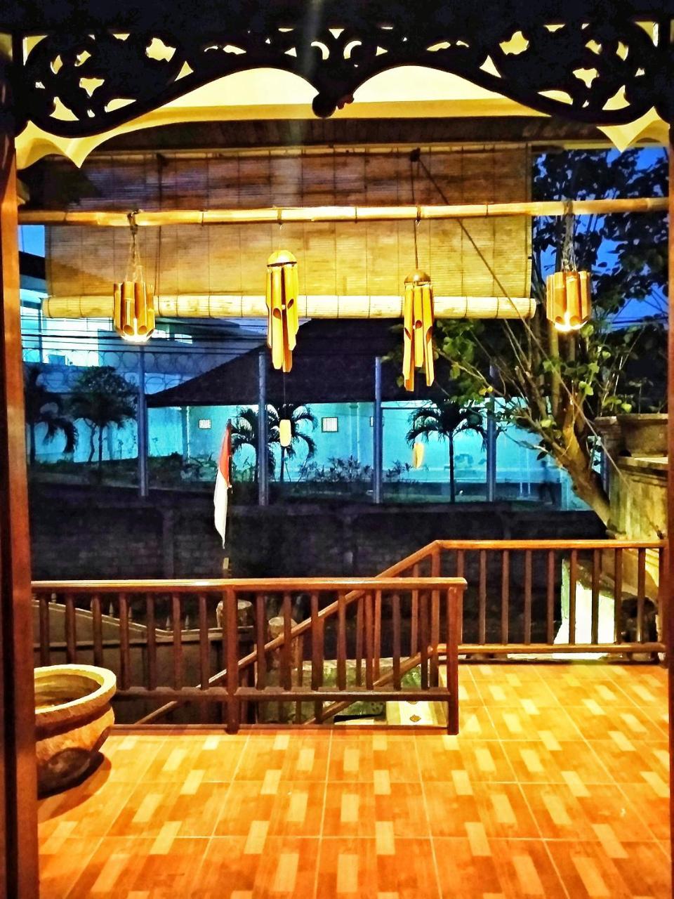 Bunk'D Backpackers Villa จิมบาราน ภายนอก รูปภาพ