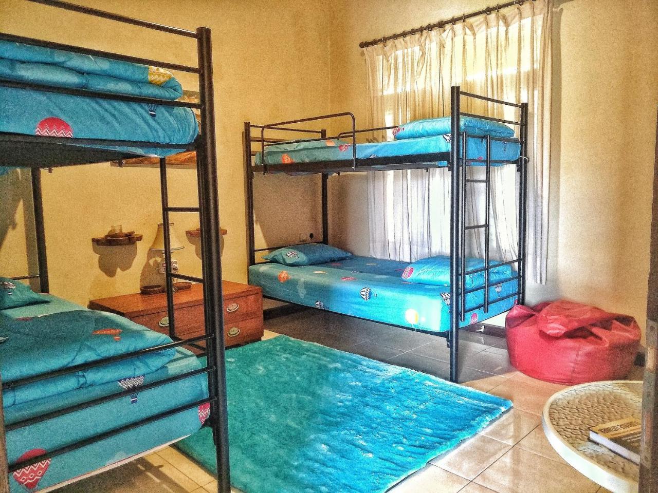 Bunk'D Backpackers Villa จิมบาราน ภายนอก รูปภาพ