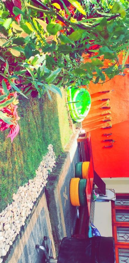 Bunk'D Backpackers Villa จิมบาราน ภายนอก รูปภาพ
